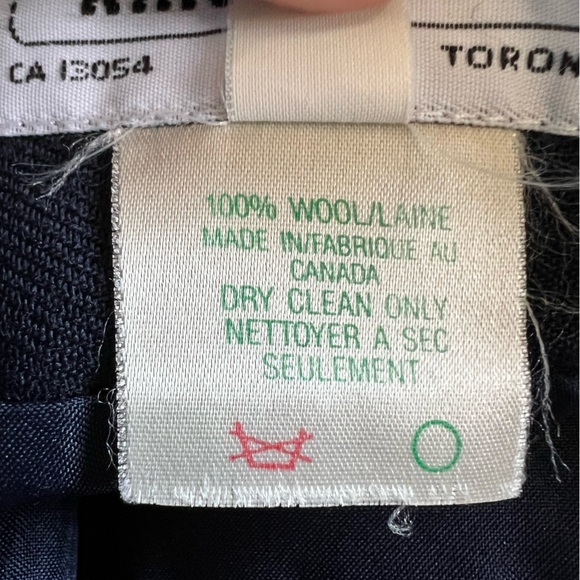 (8) King Street Toronto navy blue wool skirt, vintage - Picture 3 of 6